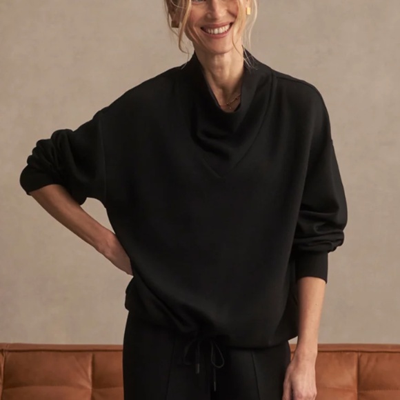 Varley Tops - VARLEY DoubleSoft Betsy Sweatshirt Cowlneck in Black (Size XS)